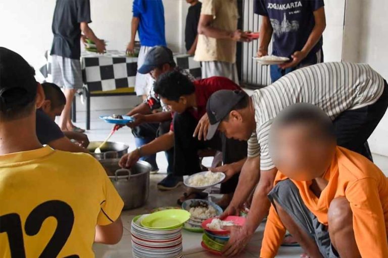 Pembinaan terhadap sejumlah pengemis di Liponsos