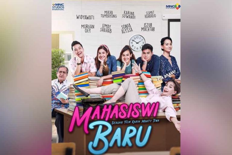 Poster film Mahasiswi Baru (2019)