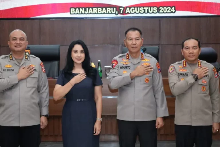 Sosialisasi pentingnya penggunaan media sosial dengan bijak dan profesional bagi anggota Polri di Rupatama Bhara Daksa, Banjarbaru